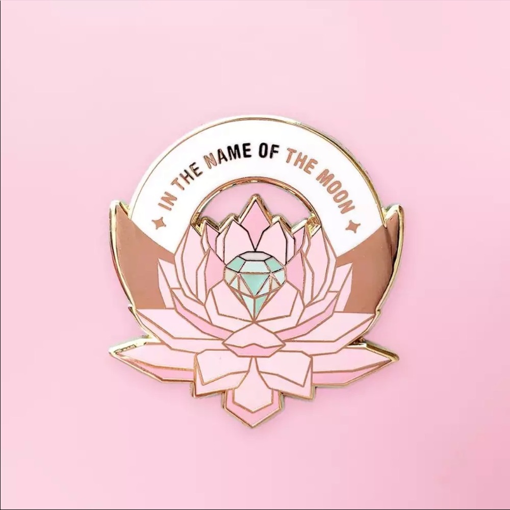 Anime Inspired Enamel Pin - Sailor Moon - BNWT